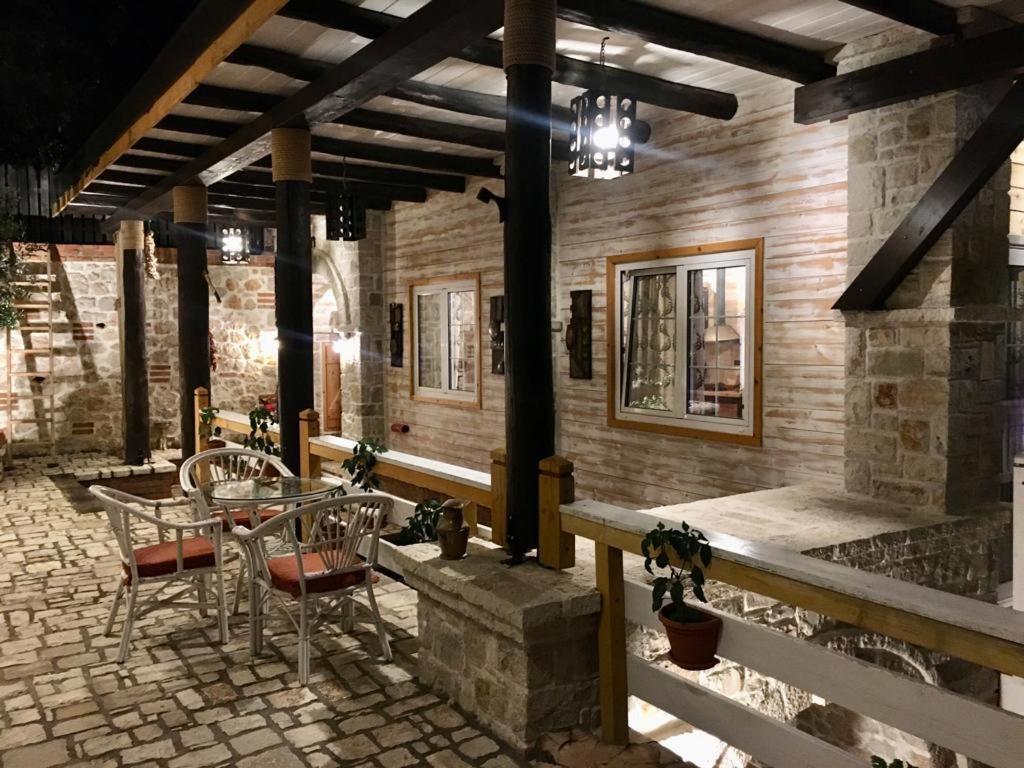 Rahoni Park & Suites Дхерми Экстерьер фото